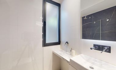 Cod 845 Alquiler y venta USD 590.000.- Excelente!