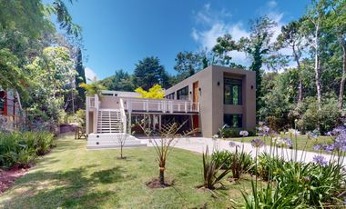 Cod 845 Alquiler y venta USD 590.000.- Excelente!