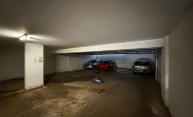 Cochera en una ubicación perfecta de renta o vivienda