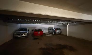 Cochera en una ubicación perfecta de renta o vivienda
