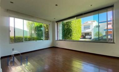 Casa en Venta en Condominio Parques de La Castellana