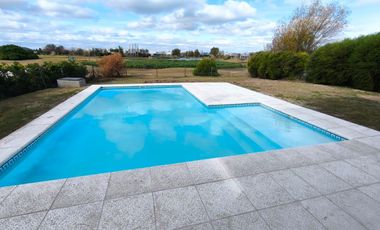 VENTA CASA - EL CANTON VISTA AL GOLF 5 AMBIENTES