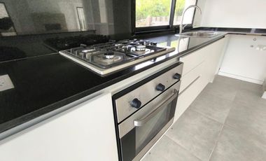 VENTA CASA - EL CANTON VISTA AL GOLF 5 AMBIENTES