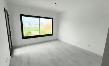 VENTA CASA - EL CANTON VISTA AL GOLF 5 AMBIENTES