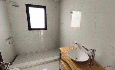 VENTA CASA - EL CANTON VISTA AL GOLF 5 AMBIENTES