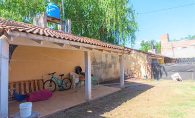 Venta PH - 1 dormitorio, patio, cochera - Funes Norte