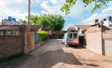 Venta PH - 1 dormitorio, patio, cochera - Funes Norte