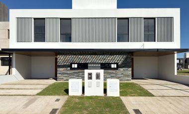 Casa en venta en Terrazas de Manantiales , 3 dormitorios, principal en suite