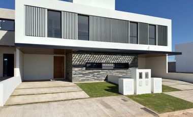 Casa en venta en Terrazas de Manantiales , 3 dormitorios, principal en suite