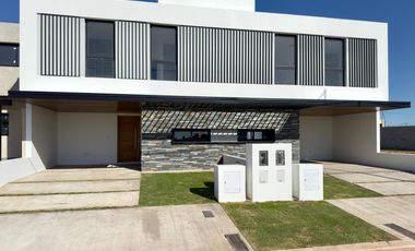 Casa en venta en Terrazas de Manantiales , 3 dormitorios, principal en suite