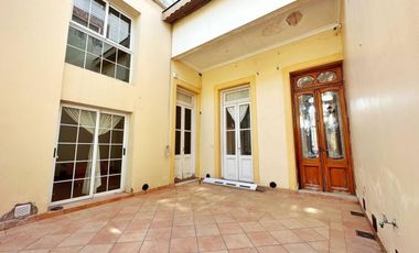 Casa en  VENTA EN LA PLATA