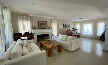 Casa - Barrancas del Lago