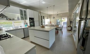 Casa - Barrancas del Lago