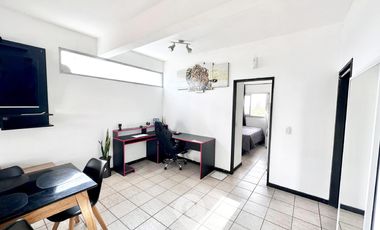 Departamento en Venta. 1 dorm. Balcón amplio al frente. Centro Campana
