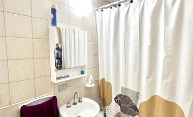 Departamento en Venta. 1 dorm. Balcón amplio al frente. Centro Campana