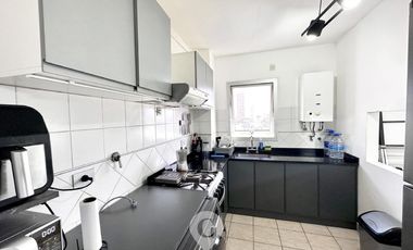 Departamento en Venta. 1 dorm. Balcón amplio al frente. Centro Campana