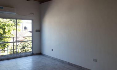 PH de 3 ambientes en alquiler, en Martínez.