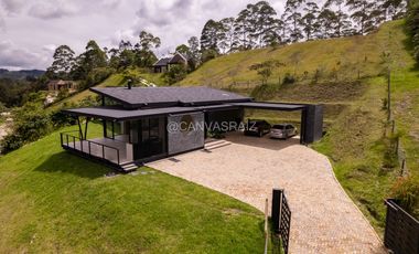 Venta de Casa Campestre en Parcelación El Retiro