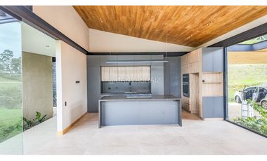 Venta de Casa Campestre en Parcelación El Retiro