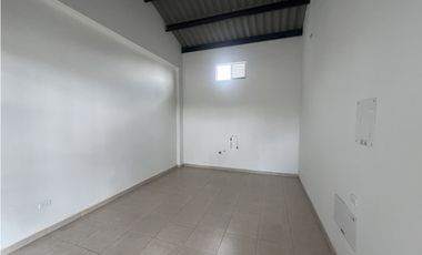 ALQUILER LOCALES EN MALL COMERCIAL VIA EL CAIMO QUINDIO