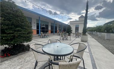 ALQUILER LOCALES EN MALL COMERCIAL VIA EL CAIMO QUINDIO