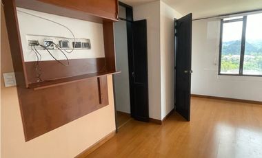 Apartamento en arriendo de 67m2 Av Santander