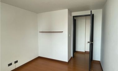 Apartamento en arriendo de 67m2 Av Santander