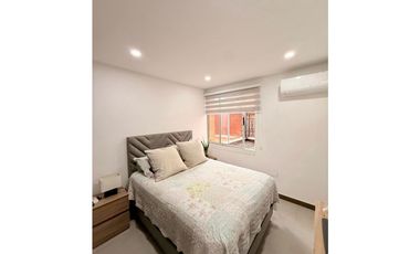 Casa de tres pisos con terraza en venta - Barrio Las Mercedes Palmira