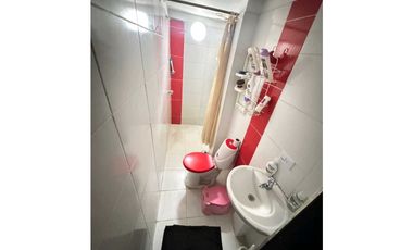 SE VENDE CASA BARRIO LA ESPERANZA
