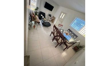 SE VENDE CASA BARRIO LA ESPERANZA
