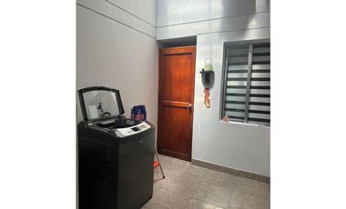 CASA UNIFAMILIAR EN VENTA SANTA MONICA PARTE ALTA (SL)