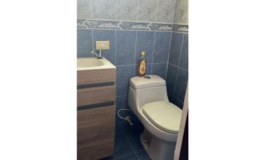 CASA UNIFAMILIAR EN VENTA SANTA MONICA PARTE ALTA (SL)