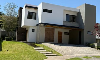 Hermosa casa en renta dentro del exclusivo fraccionamiento Diana Natura.