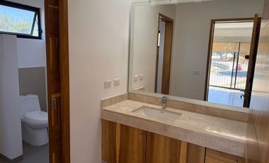 Hermosa casa en renta dentro del exclusivo fraccionamiento Diana Natura.