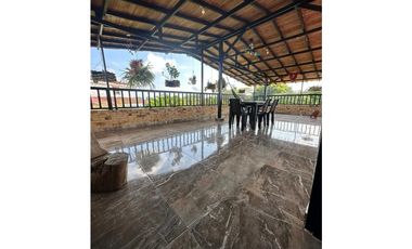 Se Vende Casa en Condominio Campestre - Quimbaya
