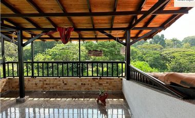 Se Vende Casa en Condominio Campestre - Quimbaya