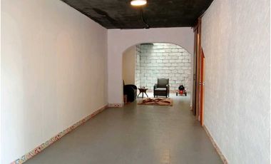 Se arrienda local comercial en Robledo