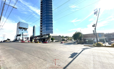 Venta de local acondicionado en PA, Pabellón las Torres