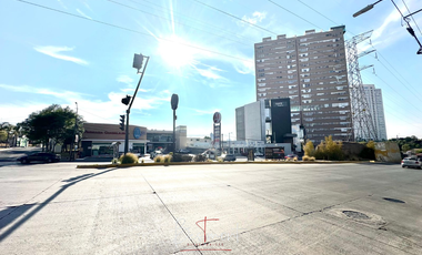 Venta de local acondicionado en PA, Pabellón las Torres