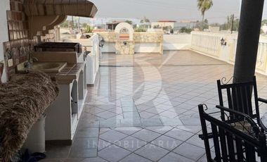 BONITA CASA EN BALCONES DE SANTO DOMINGO