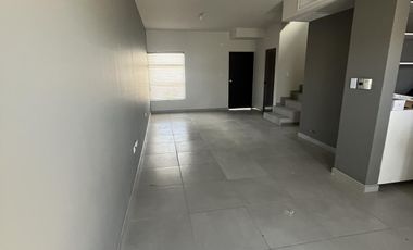 Casa en  Renta en Frac. Atica frente a parque por UVM