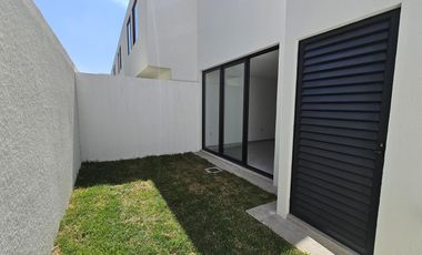 CASA NUEVA EN RENTA 3 RECAMARAS ZONA PASEO ARBOLEDAS TOLUCA