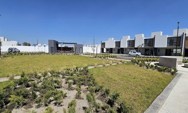 CASA NUEVA EN RENTA 3 RECAMARAS ZONA PASEO ARBOLEDAS TOLUCA