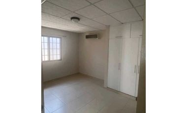 ALQUILO CASA EN LA CHORRERA RESIDENCIAL ALTOS DE ARAGUANEY 3R