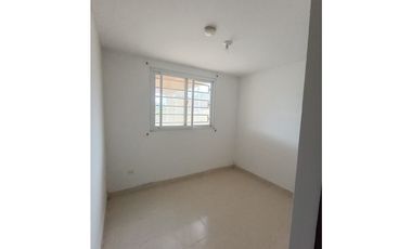 vendo o alquilo casa en Los Valles de nuevo Emperador