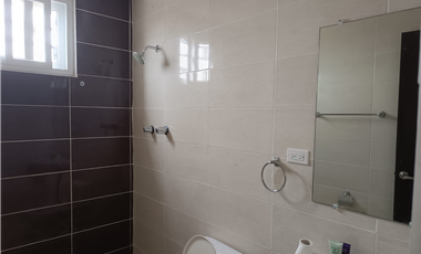 vendo o alquilo casa en Los Valles de nuevo Emperador