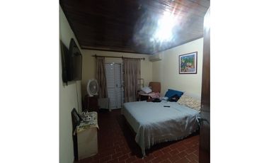 CASA SOBRE MAIPU CASI URUGUAY