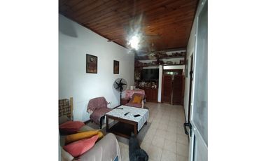 CASA SOBRE MAIPU CASI URUGUAY