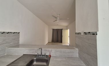 Casa NUEVA y remodelada de 2 rec en Caucel