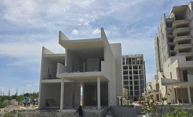 VILLA FRENTE AL MAR TELCHAC PUERTO YUCATAN